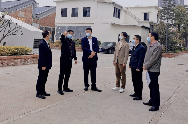 廣州輕工集團(tuán)黨委書記、董事長曾郴湘帶隊到新仕誠公司T.I.T智慧園調(diào)研