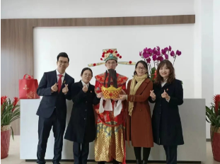 優(yōu)服務(wù)，促發(fā)展，廣州輕工集團(tuán)新仕誠(chéng)公司深入各園區(qū)企業(yè)開展新春走訪活動(dòng)